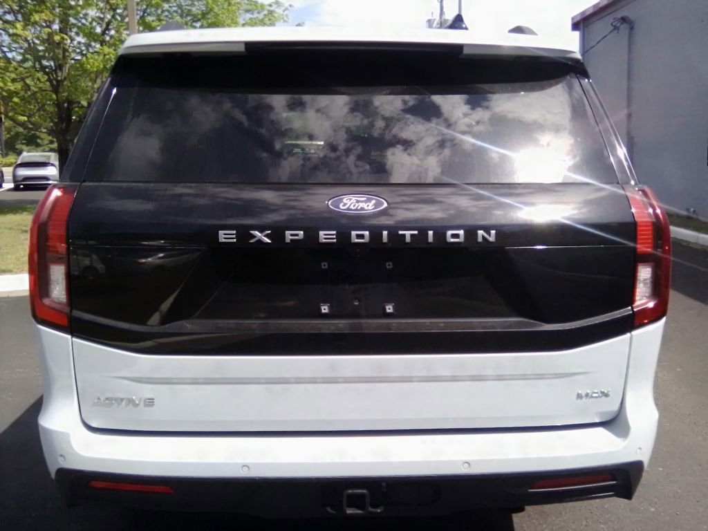 Used 2025 Ford Expedition Max Active image 7