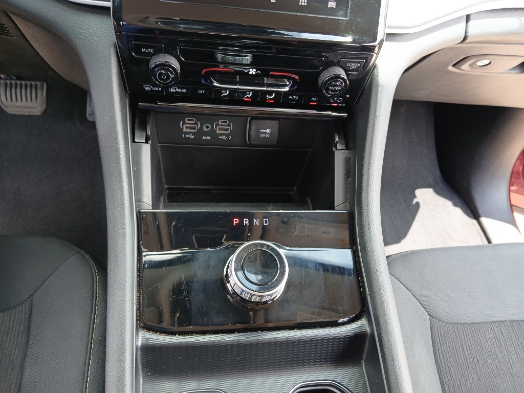 Used 2023 Jeep Grand Cherokee Laredo RWD image 16