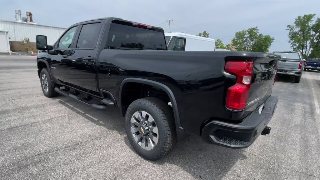 New 2026 Chevrolet Silverado 2500 Custom w/ Custom Value Package AWD/4WD image 8