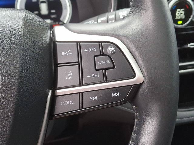 Certified 2024 Toyota Highlander Platinum AWD/4WD image 19