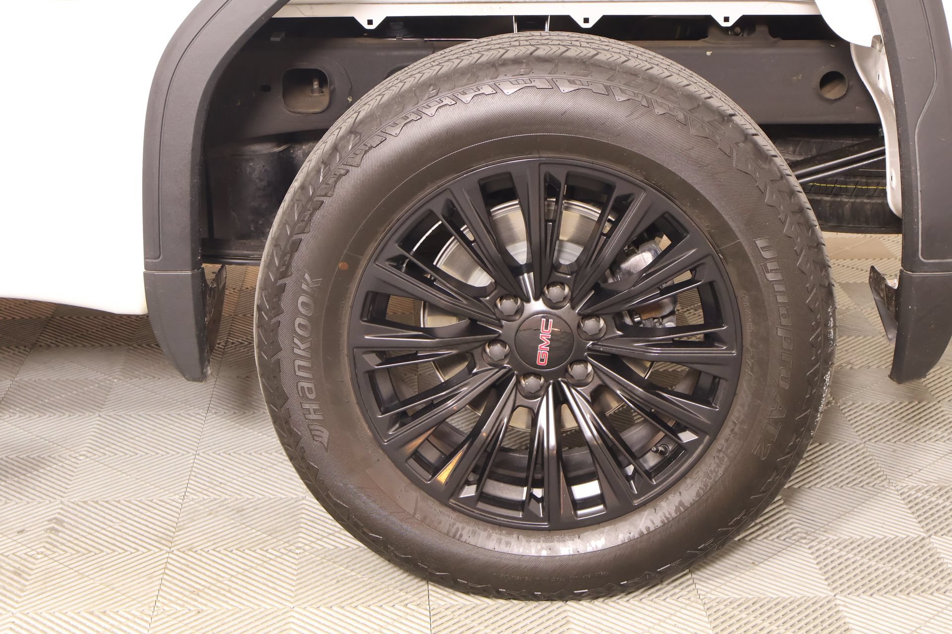 Used 2025 GMC Sierra 1500 Elevation AWD/4WD image 19