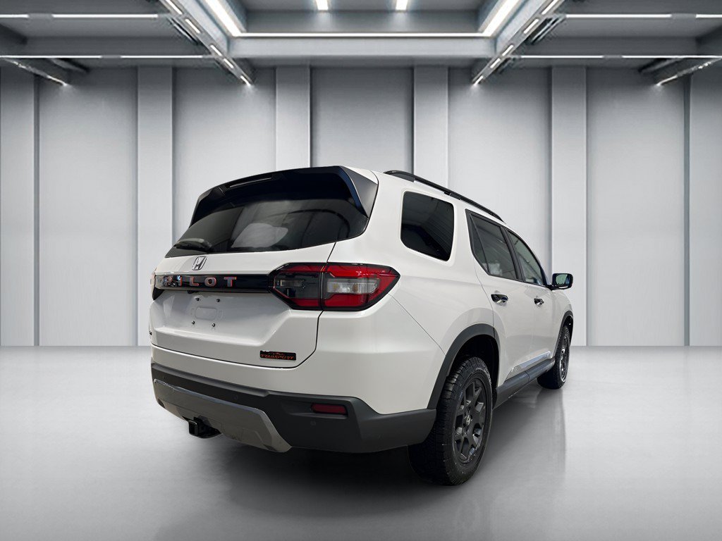 New 2026 Honda Pilot TrailSport image 5