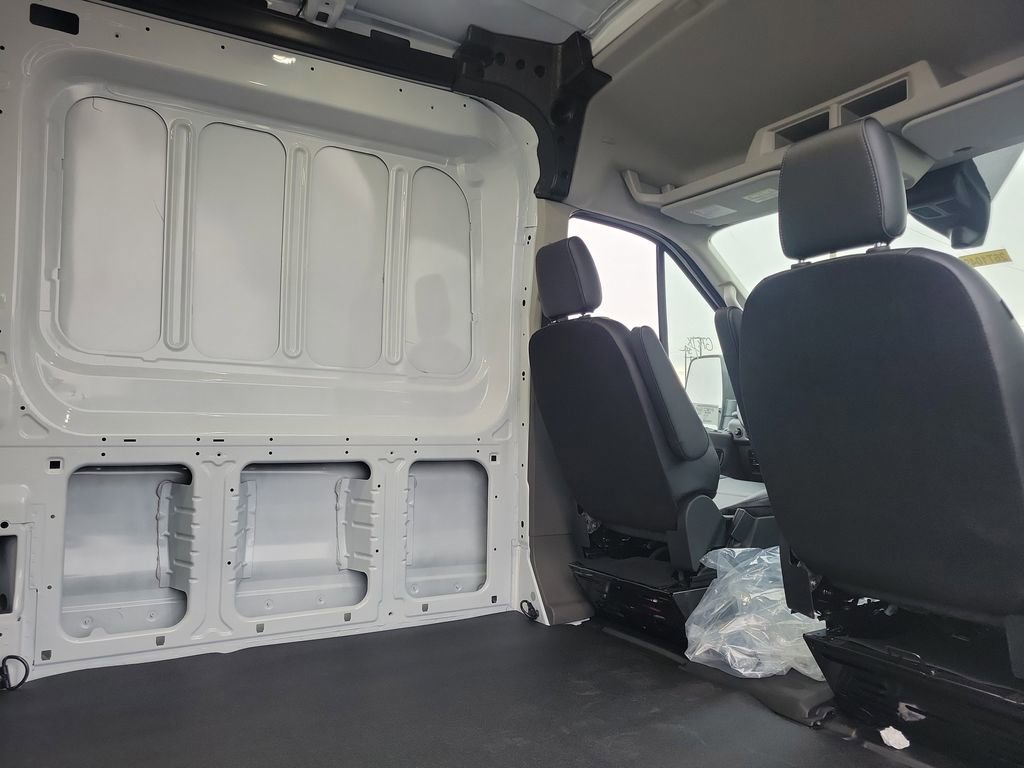 New 2026 Ford Transit 250 148 Medium Roof image 15