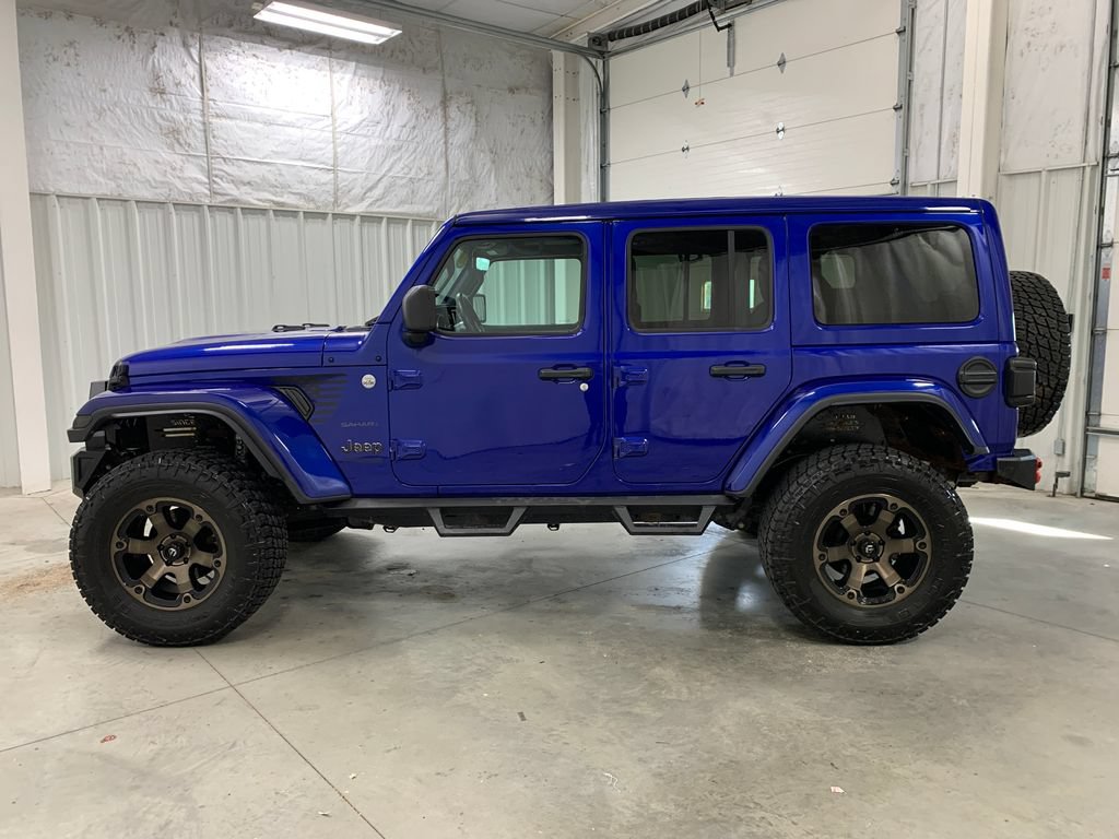 Used 2020 Jeep Wrangler Unlimited Sahara AWD/4WD image 3
