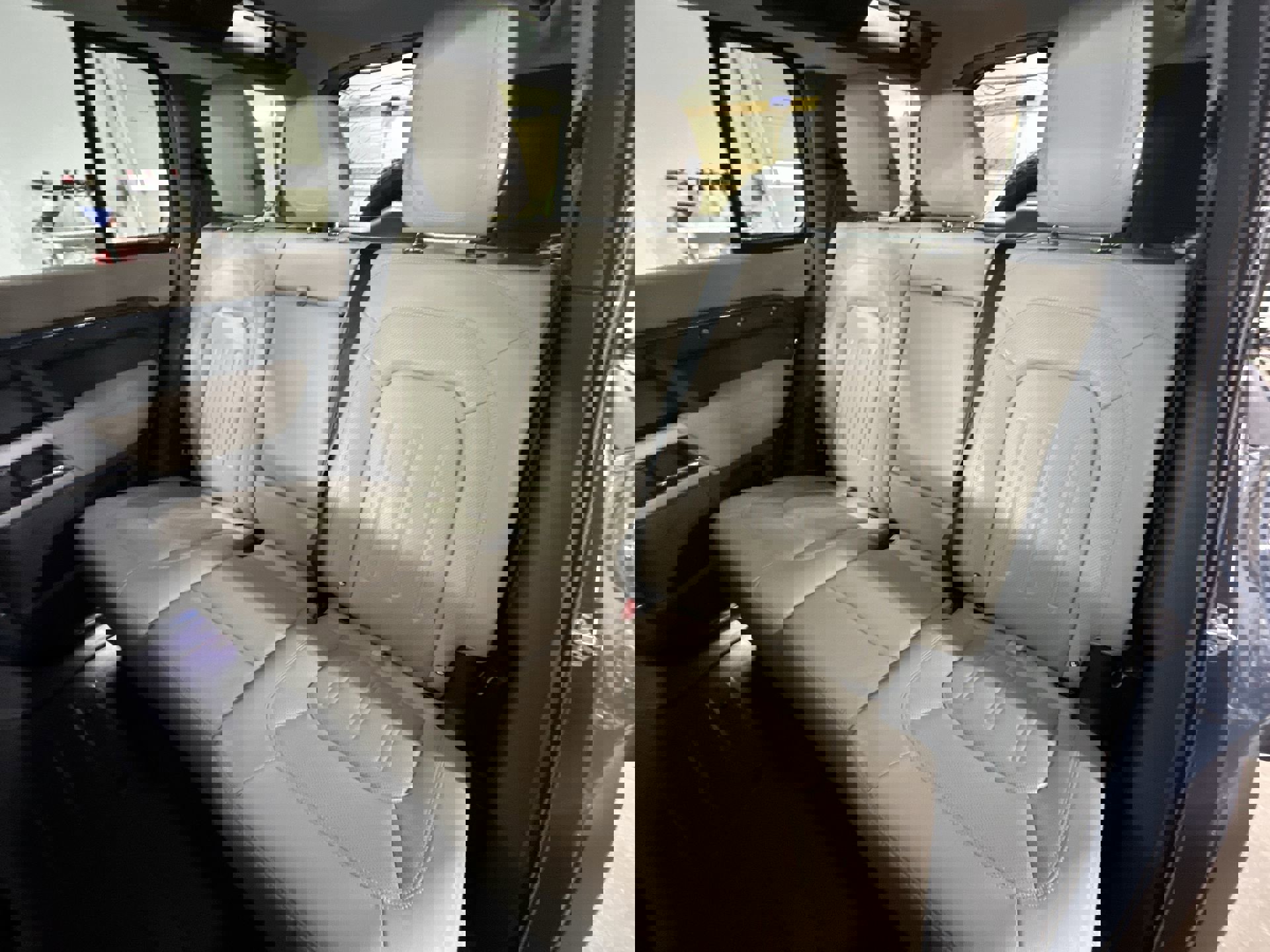 Used 2022 Land Rover Defender 110 S image 26