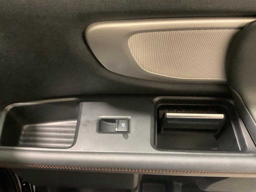 Used 2025 Ford Expedition Active RWD image 16