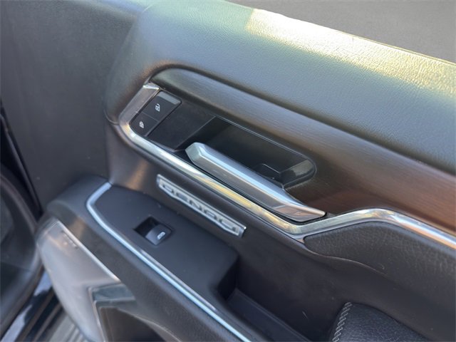 Used 2025 GMC Sierra 1500 Denali image 16