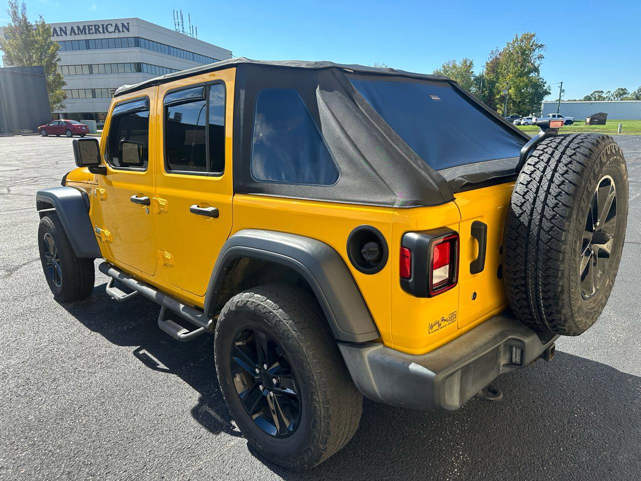 Used 2019 Jeep Wrangler Unlimited Sport AWD/4WD image 3