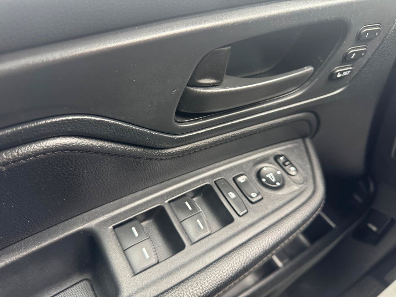 Used 2023 Honda Odyssey EX-L image 20