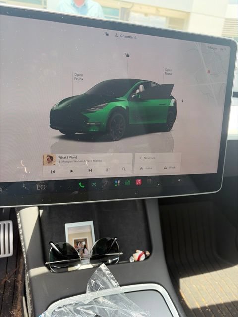 Used 2024 Tesla Model Y Performance AWD/4WD image 38