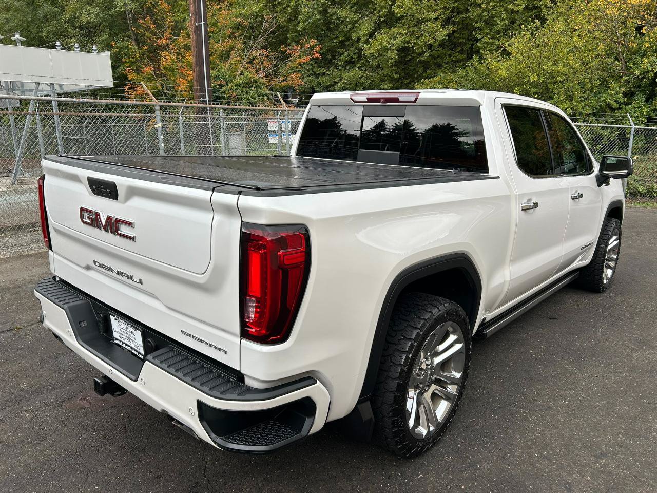 Used 2019 GMC Sierra 1500 Denali w/ Denali Ultimate Package AWD/4WD image 5