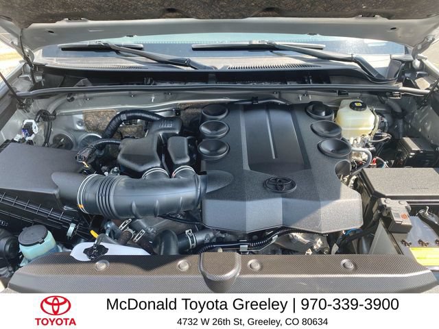 Used 2022 Toyota 4Runner SR5 AWD/4WD image 25
