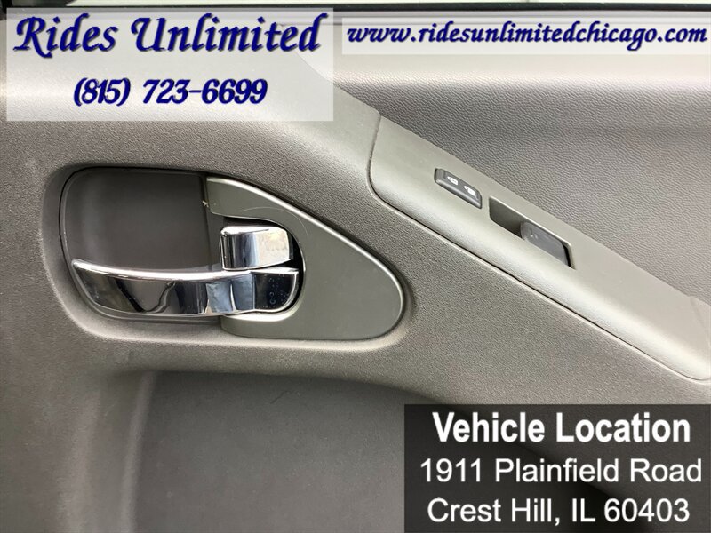 Used 2016 Nissan Frontier SV w/ SV Value Truck Package AWD/4WD image 27