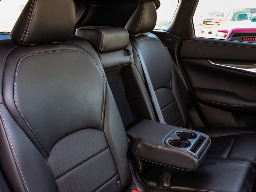 Used 2025 INFINITI QX50 Sport image 39