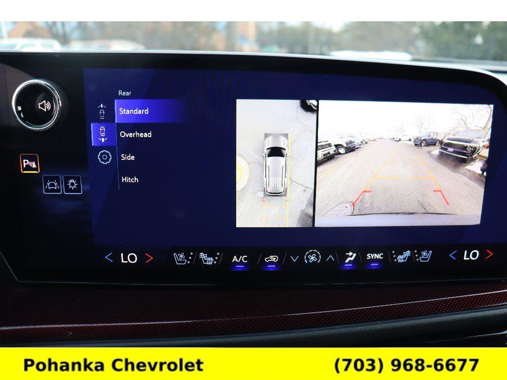 Used 2026 Chevrolet Traverse RS w/ LPO, Floor Liner Package FWD image 16