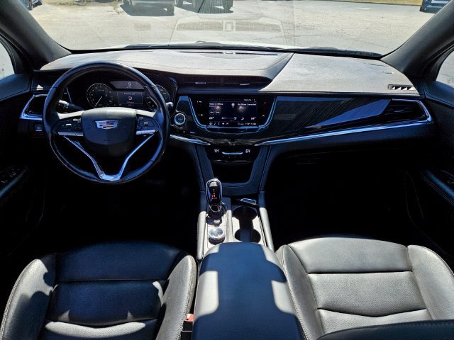 Used 2020 Cadillac XT6 Premium Luxury FWD image 13