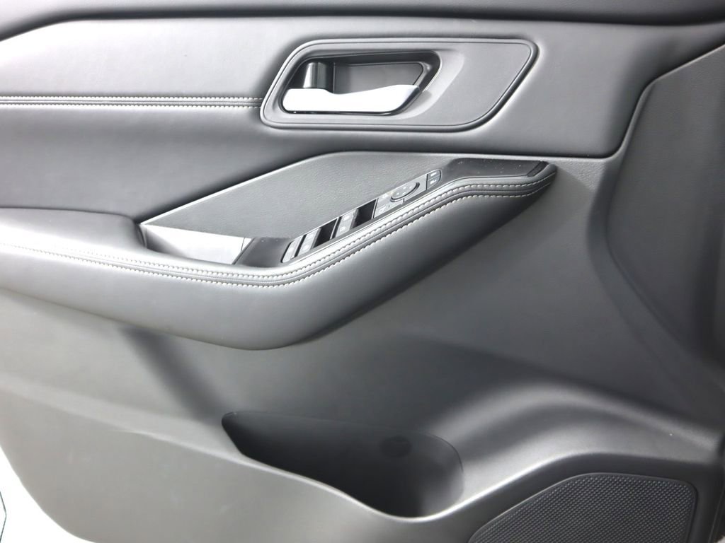 New 2026 Nissan Rogue SV image 16