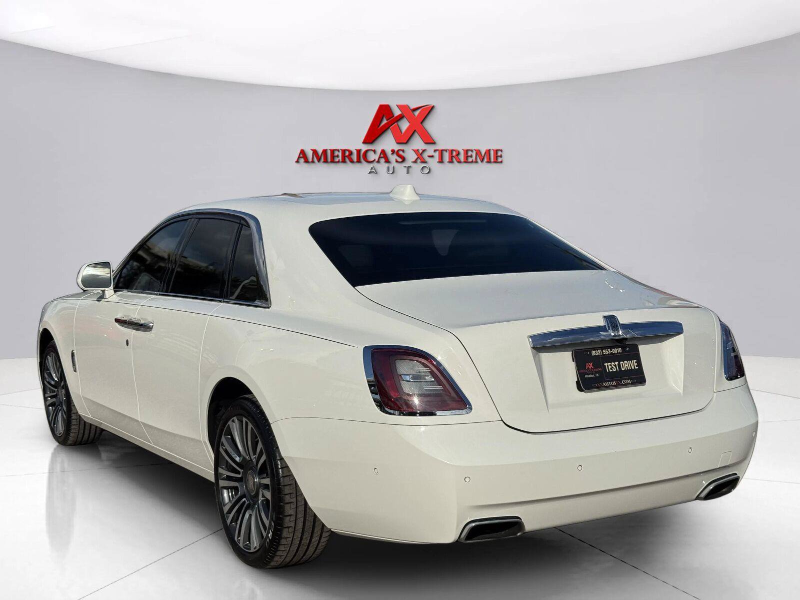 Used 2021 Rolls-Royce Ghost AWD/4WD image 3