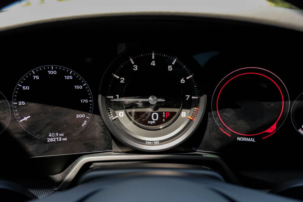 Used 2021 Porsche 911 Cabriolet image 12