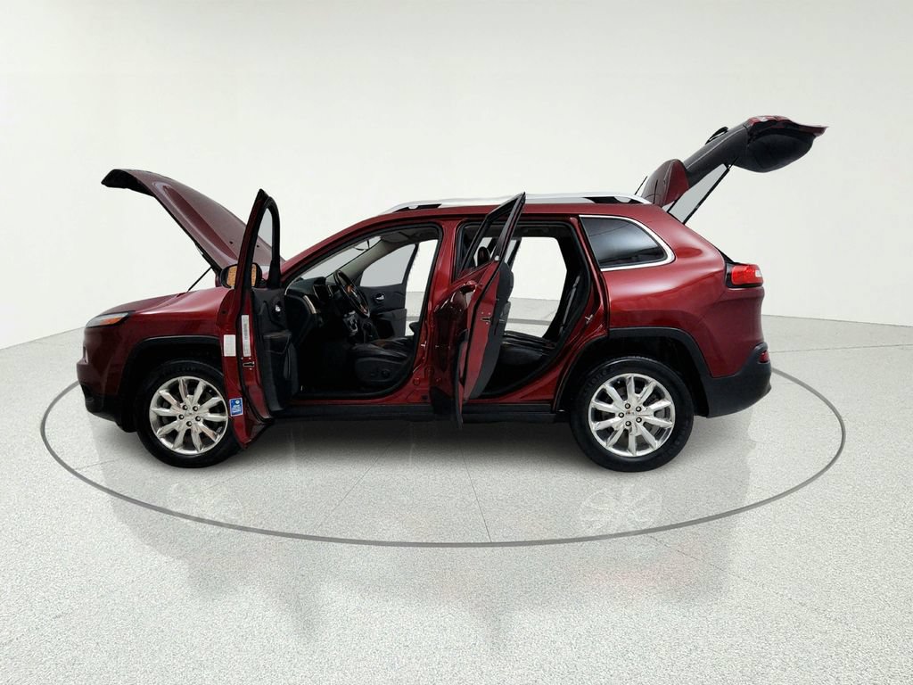 Used 2015 Jeep Cherokee Limited AWD/4WD image 11
