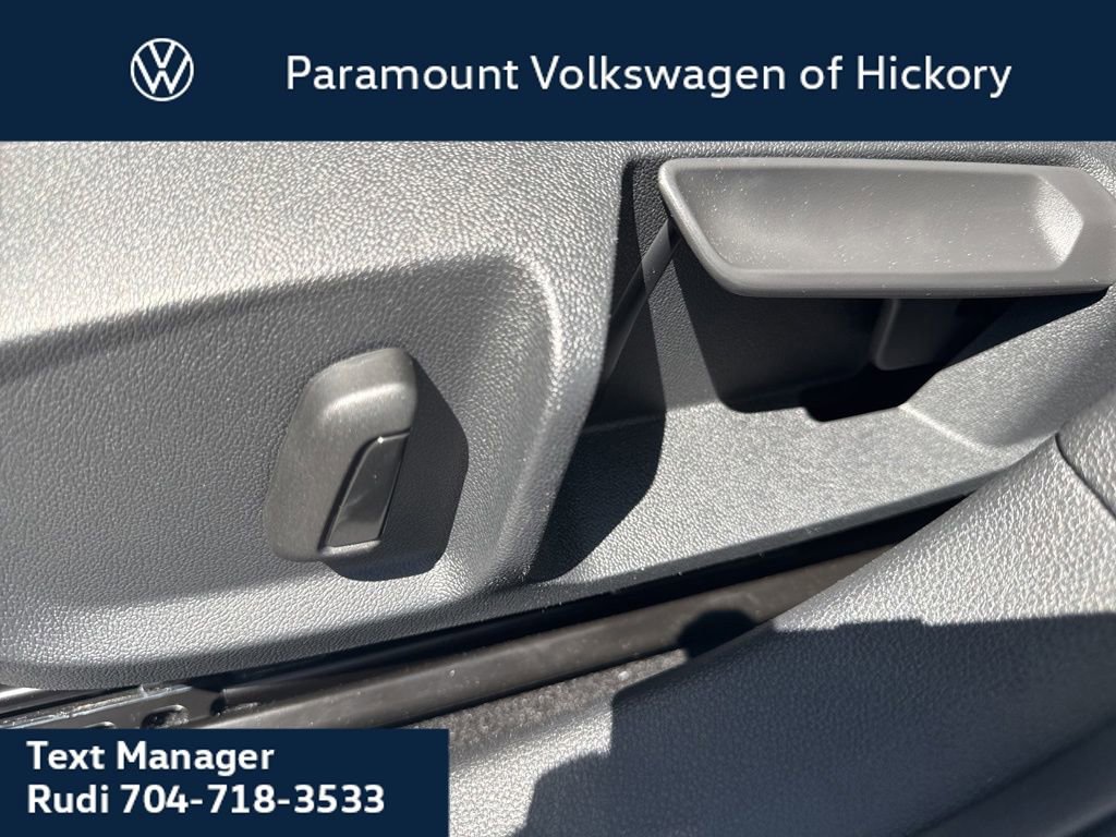 New 2026 Volkswagen GTI SE FWD image 22
