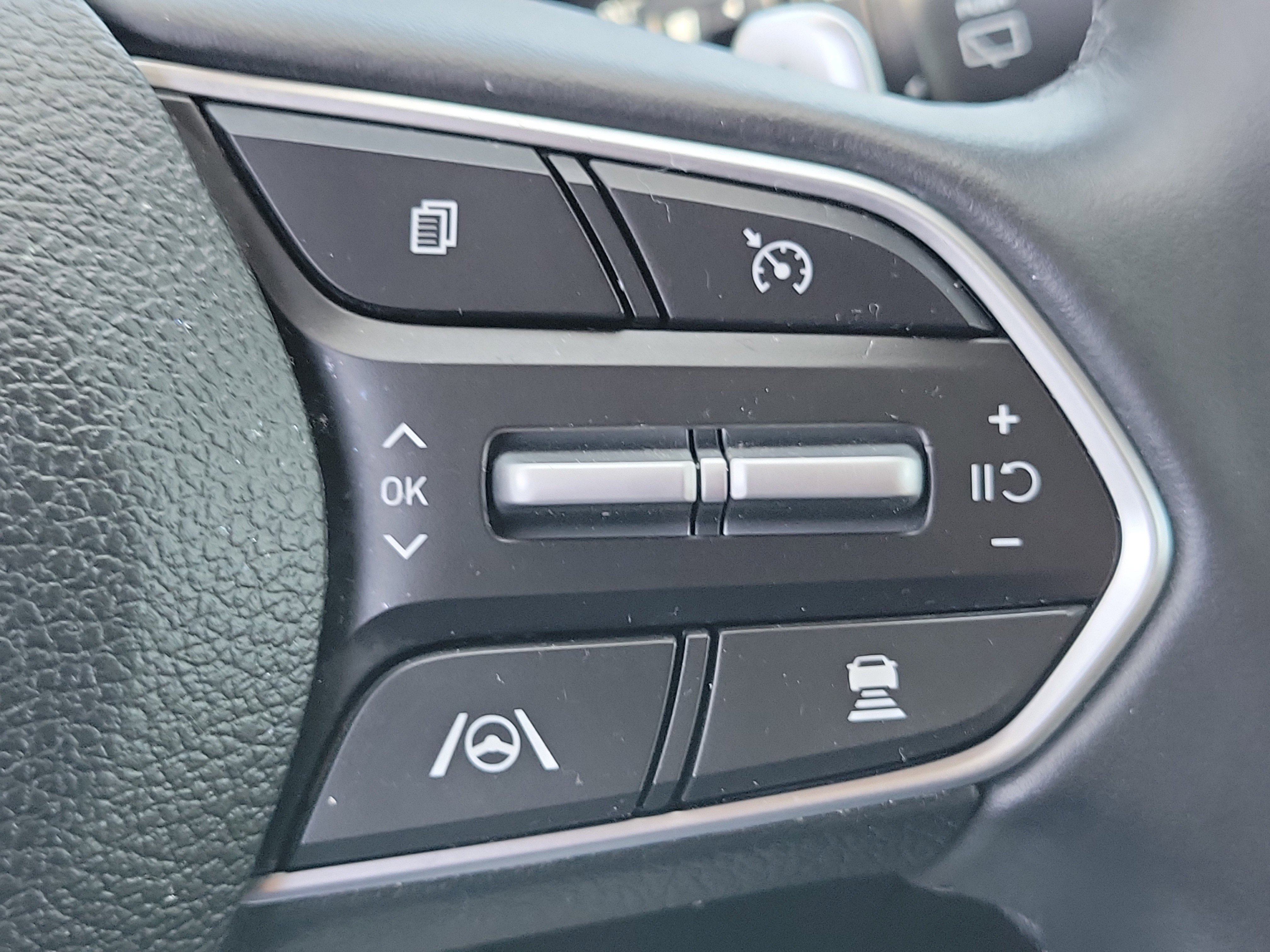 Certified 2022 Hyundai Santa Fe SEL w/ Convenience + Premium Package AWD/4WD image 9