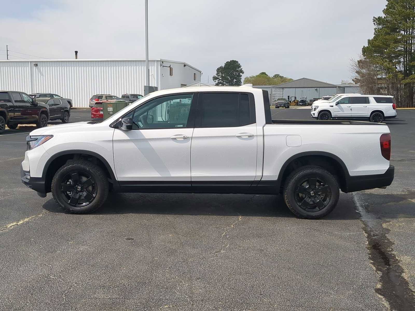 New 2026 Honda Ridgeline Black Edition image 5