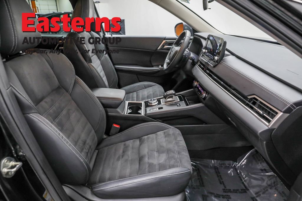 Used 2023 Mitsubishi Outlander SE image 24