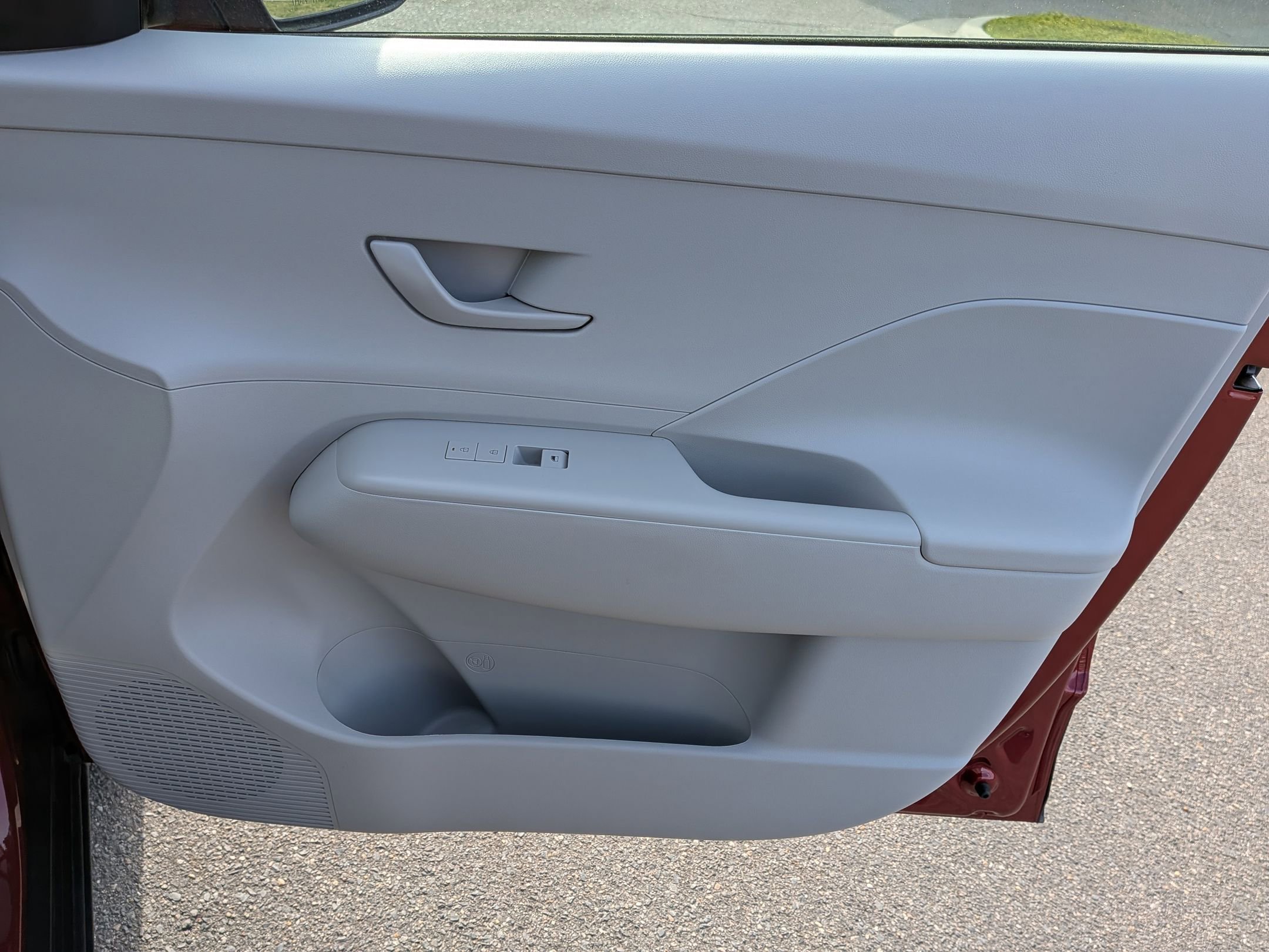 Used 2025 Hyundai Kona SEL image 32