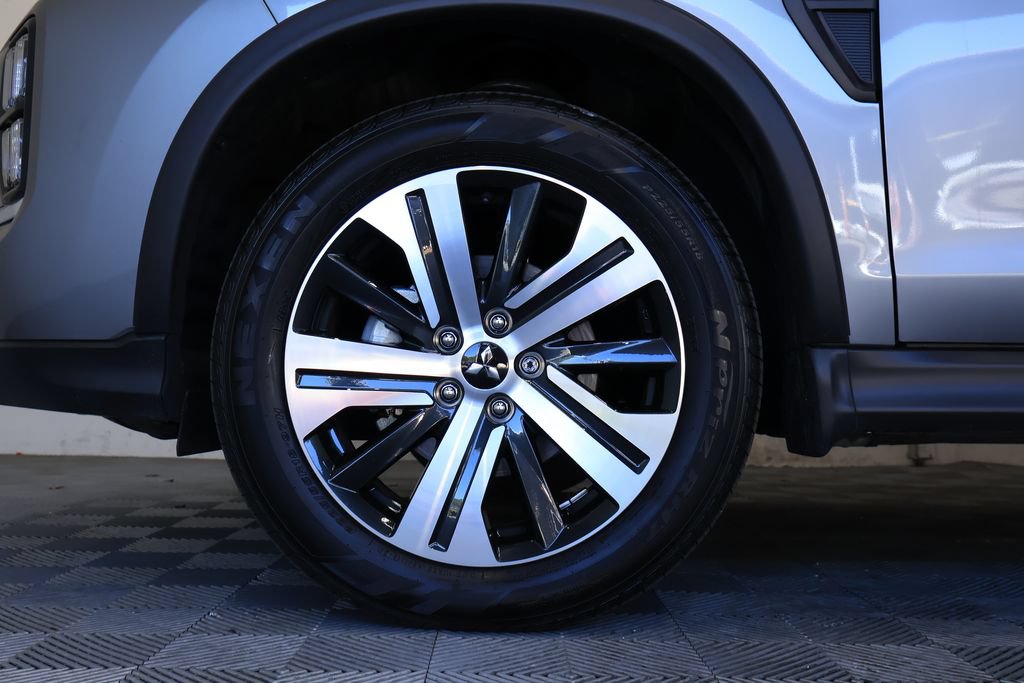 Used 2026 Mitsubishi Outlander Sport ES AWD/4WD image 9