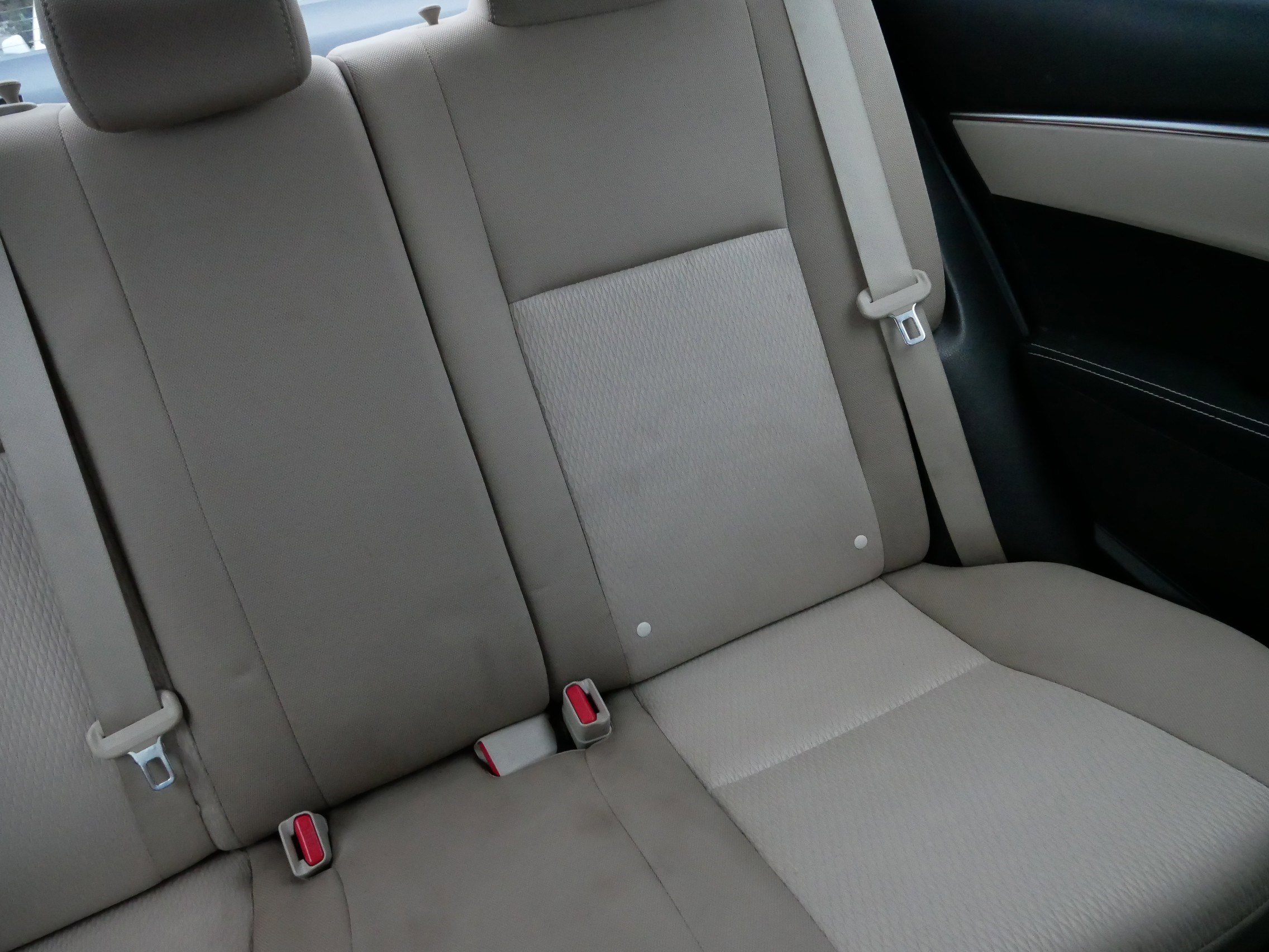 Used 2014 Toyota Corolla LE image 14