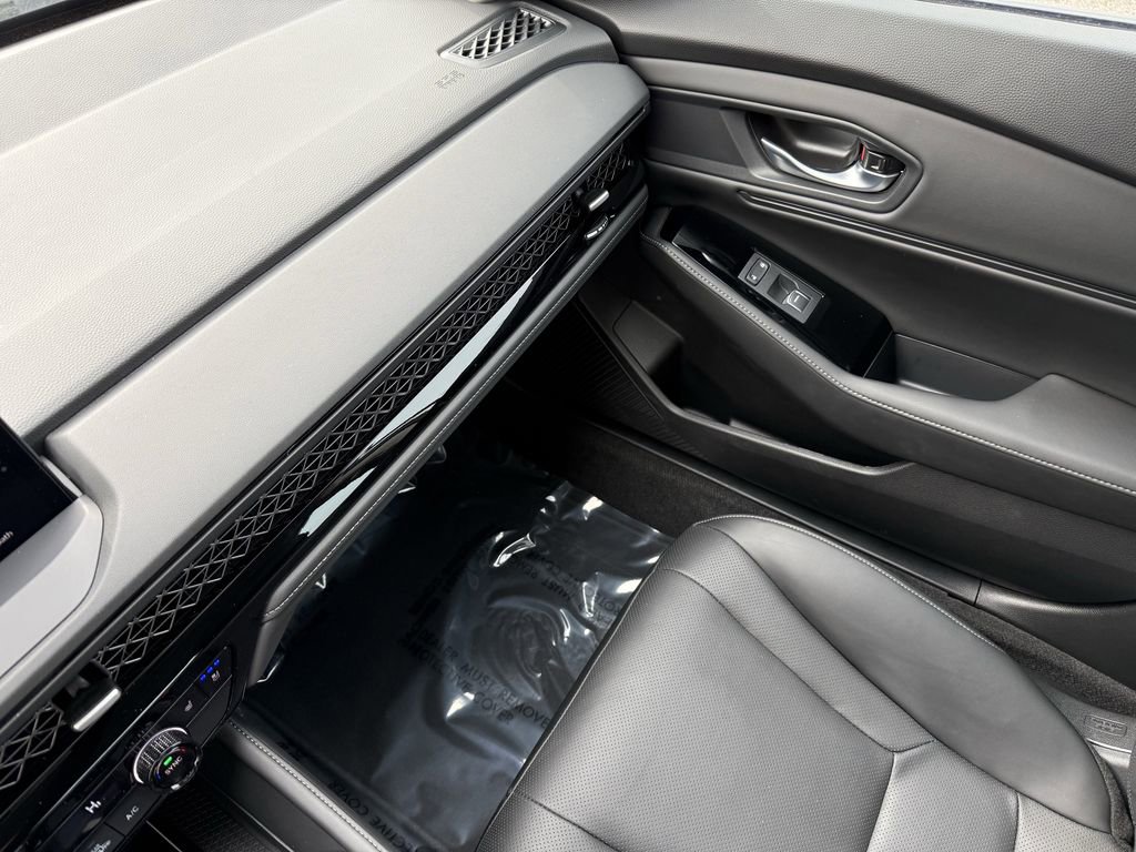 Used 2023 Honda Accord Touring image 35