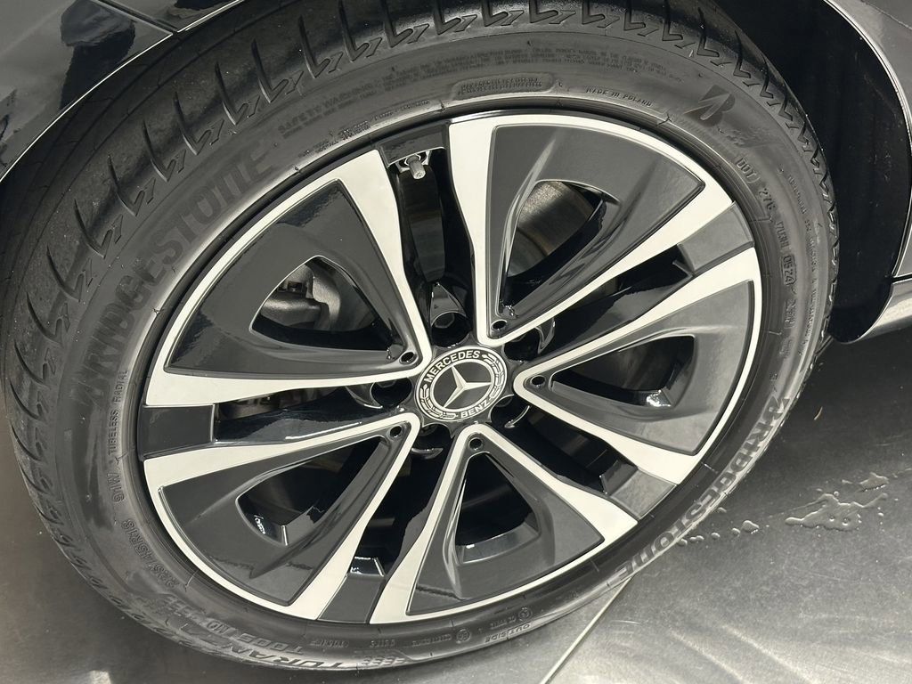 Certified 2025 Mercedes-Benz CLA 250 4MATIC image 19