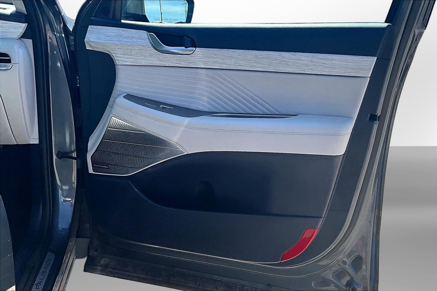 Used 2023 Hyundai Palisade Calligraphy image 27