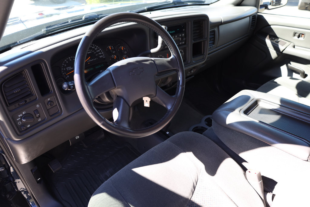 Used 2006 Chevrolet Silverado 1500 LT w/ Light Duty Power Package AWD/4WD image 12