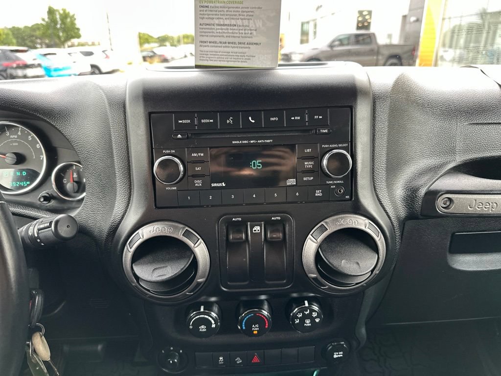 Used 2017 Jeep Wrangler Sport AWD/4WD image 30