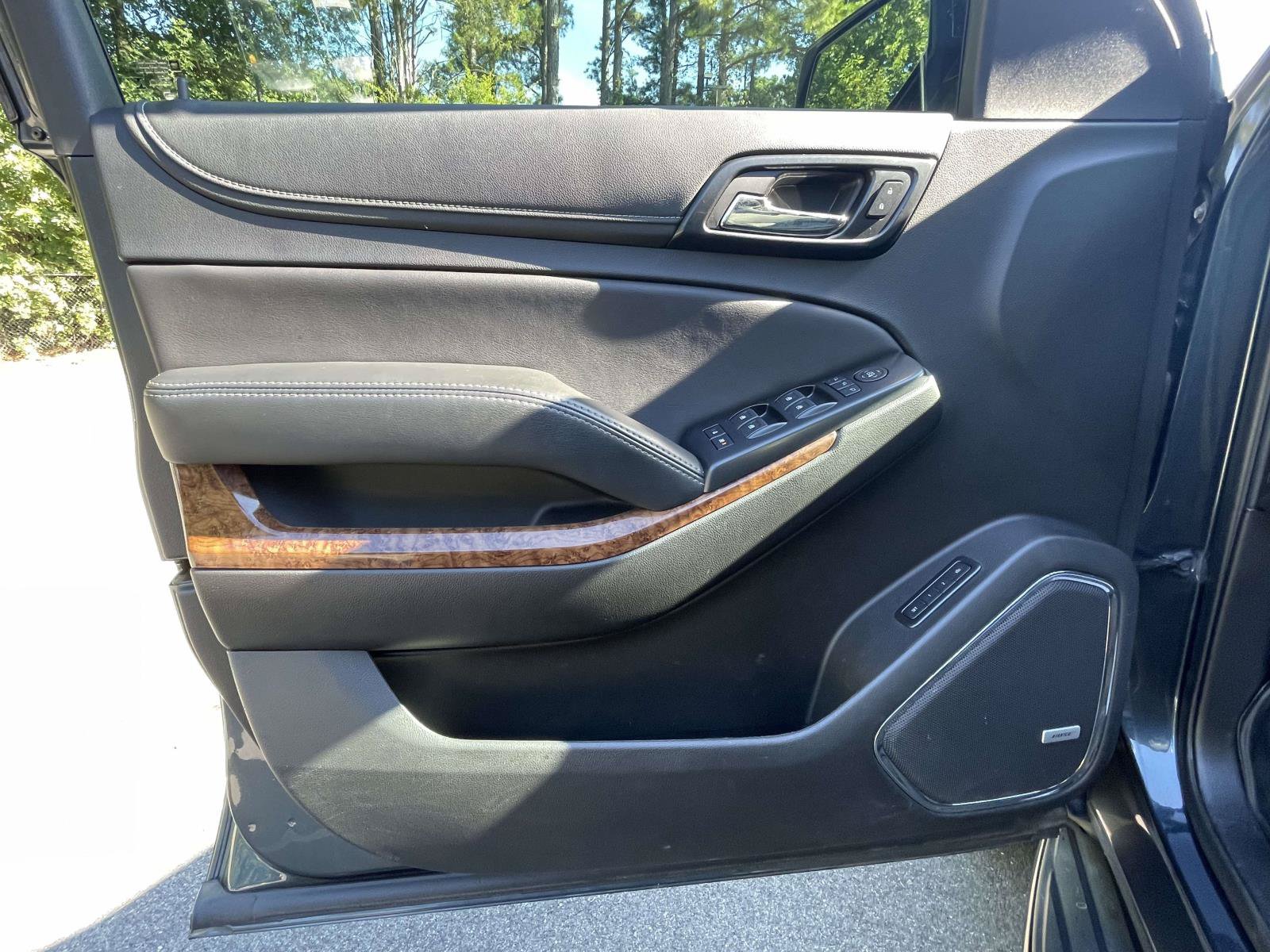 Used 2020 Chevrolet Tahoe Premier AWD/4WD image 19