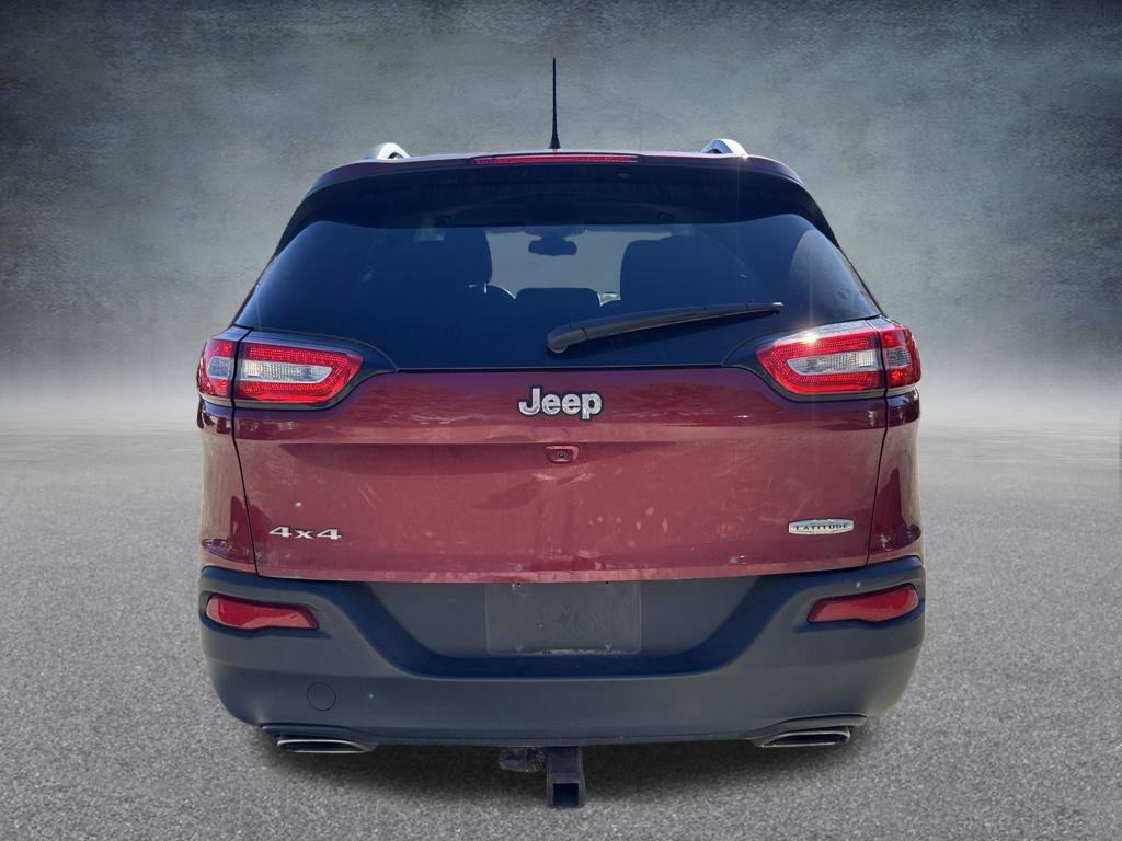 Used 2015 Jeep Cherokee Latitude w/ Cold Weather Group AWD/4WD image 6