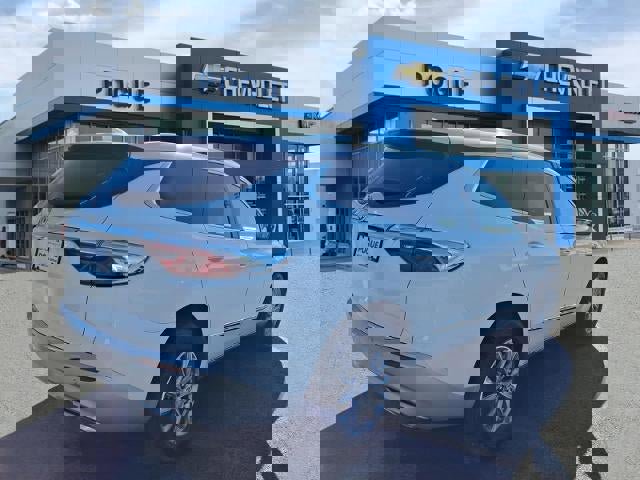 Used 2024 Buick Enclave Premium image 2