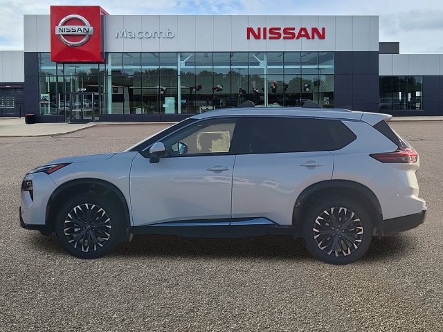 New 2026 Nissan Rogue Platinum AWD/4WD image 4