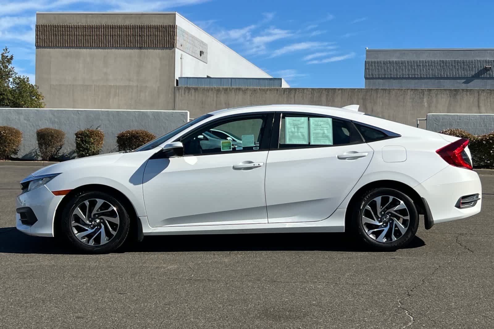 Used 2018 Honda Civic EX image 9