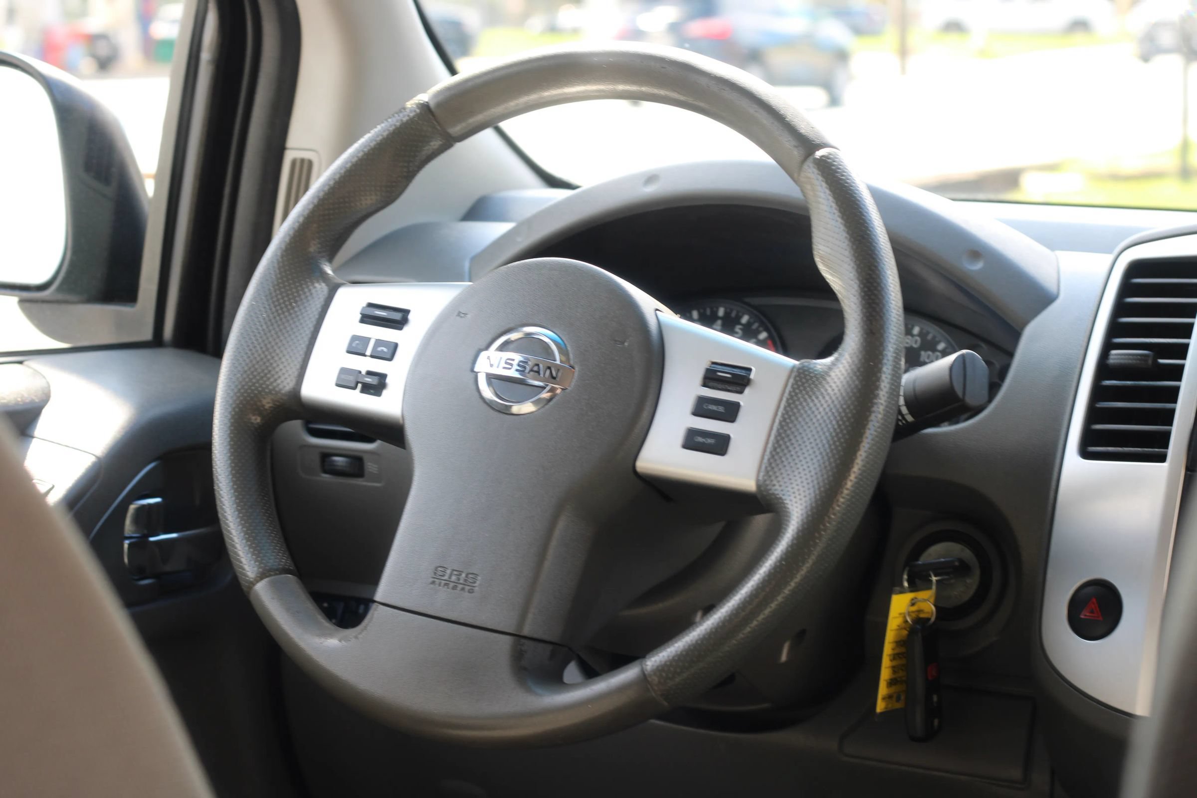Used 2018 Nissan Frontier SV AWD/4WD image 14