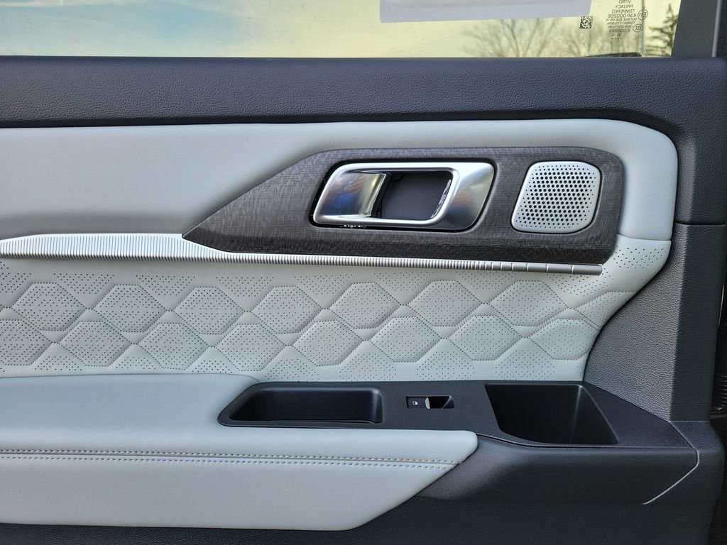 New 2026 Ford Explorer Platinum w/ LUX Leather Package image 14