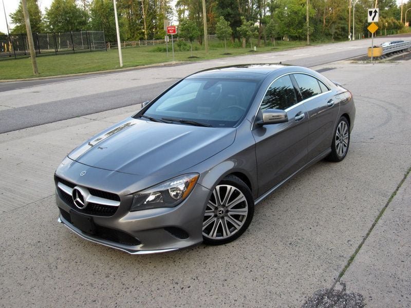 Used 2018 Mercedes-Benz CLA 250 4MATIC image 4