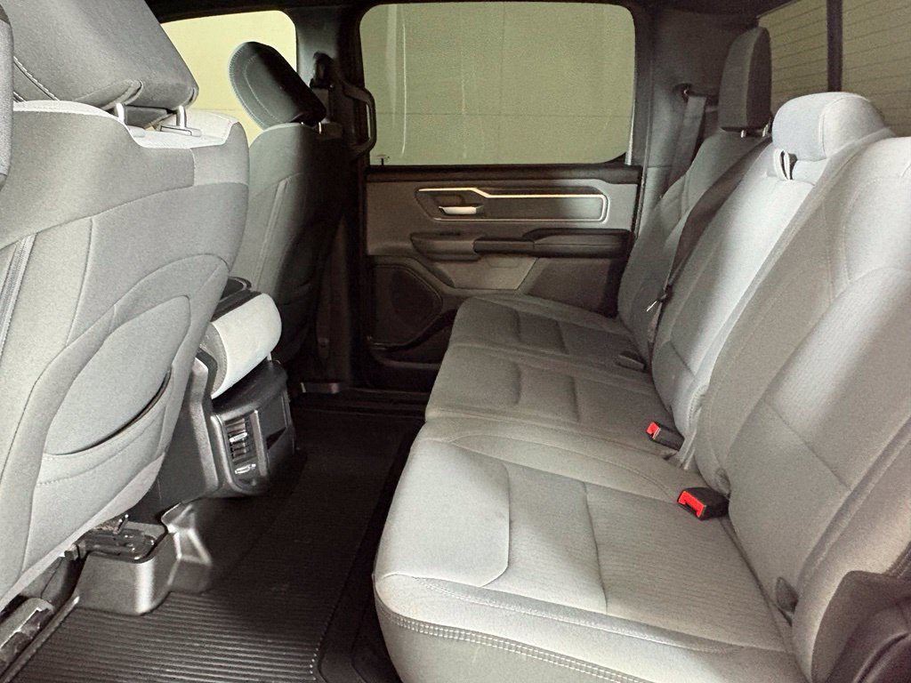Used 2021 RAM 1500 Big Horn RWD image 38