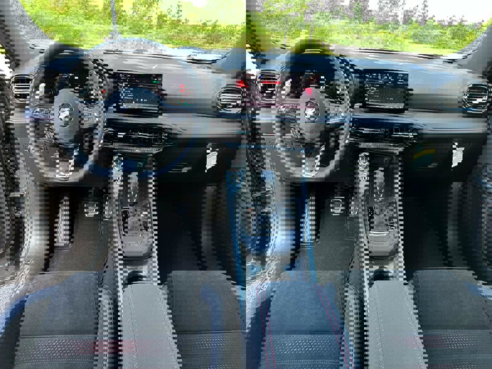 New 2025 Dodge Hornet R/T w/ Track Pack image 16