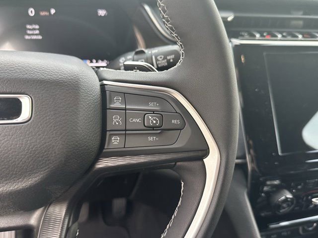 New 2025 Jeep Grand Cherokee L Laredo image 22