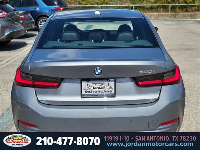 Used 2024 BMW 330i Sedan image 4