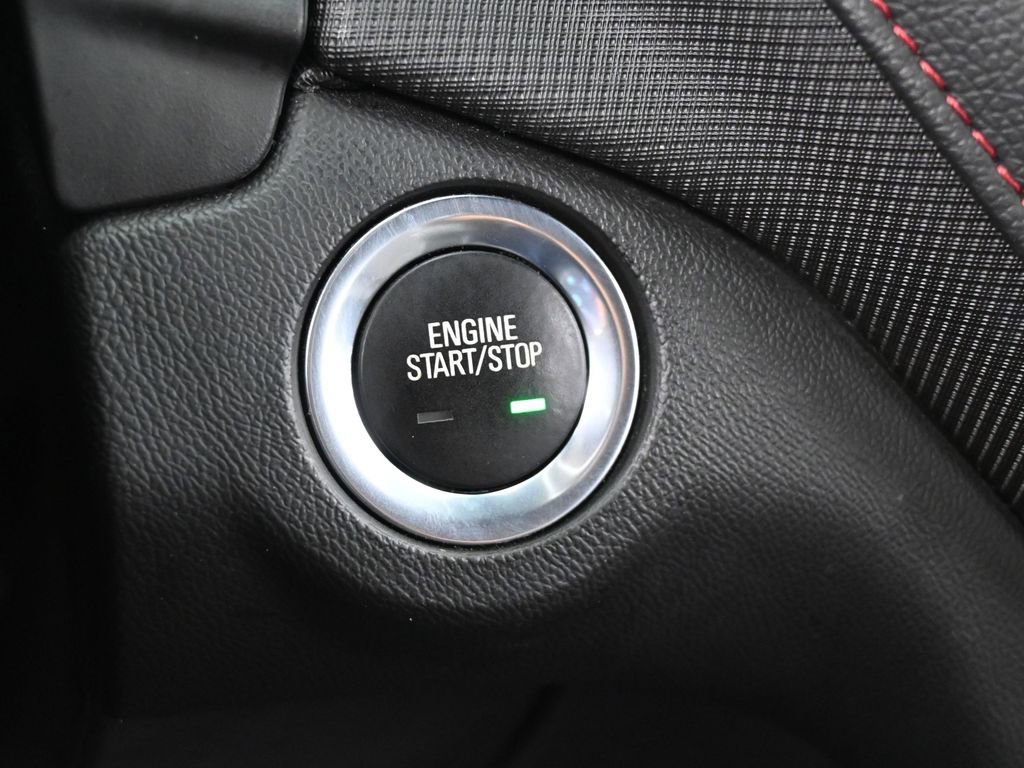 Used 2022 Chevrolet Equinox RS w/ Infotainment Package image 34