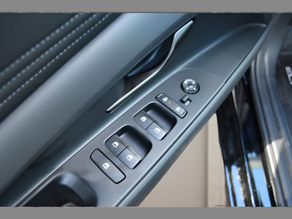 Used 2026 Hyundai Elantra Sport image 16